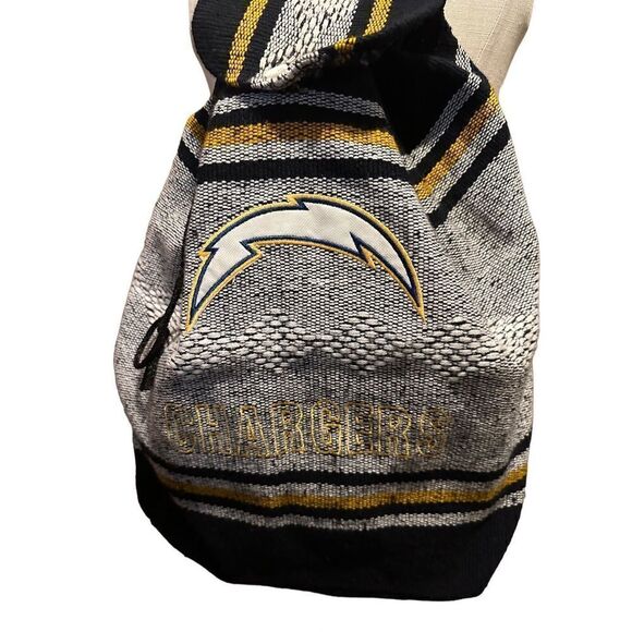 Los Angeles Chargers NFL Backpack School Knitted Embroidered Drawstring - Picture 4 of 11
